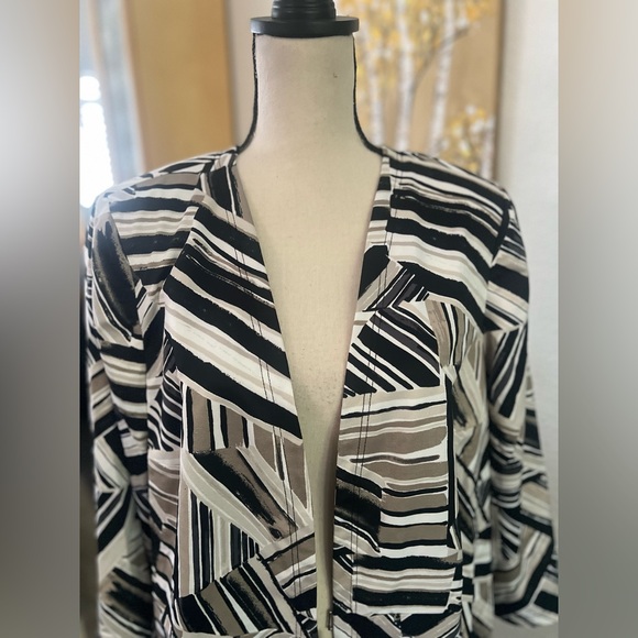 Kasper - tribal stripes inspired long blazer (NWOT) - Picture 2 of 11